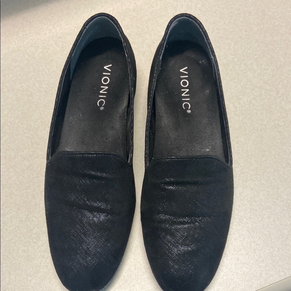 Vionic Black Flats Elegant Slip-On Loafers